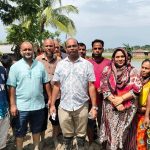 জলাবদ্ধতা নিরসনে হাঁটুজলে অতিরিক্ত জেলা প্রশাসক বিষ্ণুপদ পাল