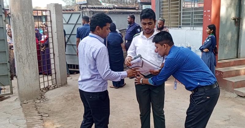 শিক্ষামন্ত্রীর নির্দেশে কড়া ব্যবস্থাপনায় সাতক্ষীরায় এসএসসি ও সমমানের পরীক্ষা শুরু