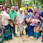 কালিগঞ্জের বিষ্ণুপুরে কার্পেটিং সড়কের নির্মাণকাজ উদ্বোধন