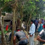 ফয়জুল্যাপুরে দুই ভূমিহীন পরিবারকে উচ্ছেদ করায় খোলা আকাশের নিচে মানবেতর জীবনযাপন