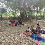 তীব্র গরমে লোডশেডিং, শেষ ভরসা বাঁশবাগান