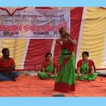সাতক্ষীরার দেবহাটায় ব্যতিক্রমী নাচ-গান ও পটচিত্রে সচেতনতার জাগরণ