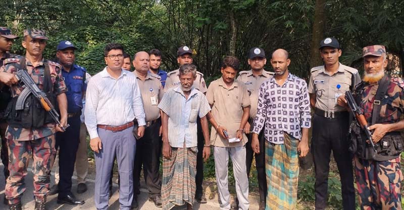 তালায় গাঁজা সেবনের সময় আটক দিদার মোড়ল, ভ্রাম্যমাণ আদালতে কারাদণ্ড