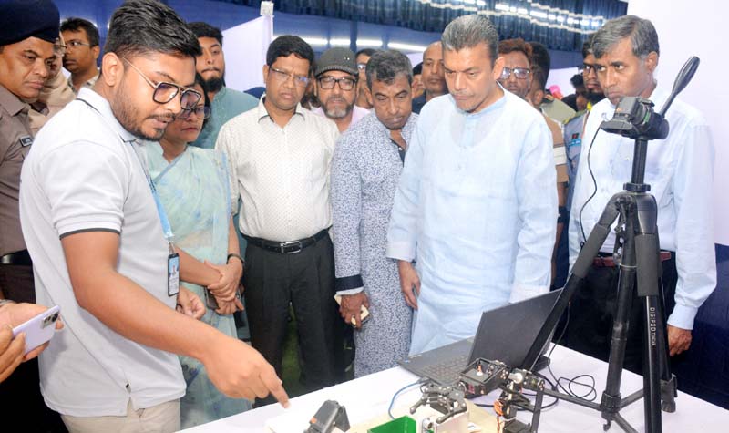বিভাগীয় পর্যায়ে তিন দিনব্যাপী বিজ্ঞান মেলা উদ্বোধন