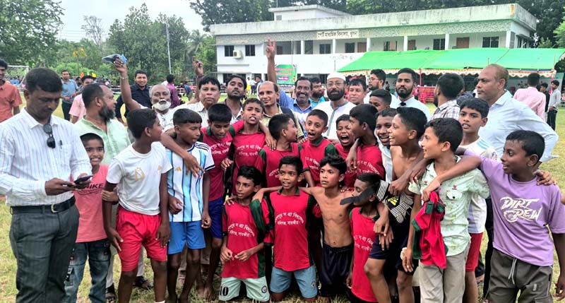 বিভাগীয় প্রাথমিক বিদ্যালয় গোল্ডকাপ সাতক্ষীরার দুই দল ফাইনালে