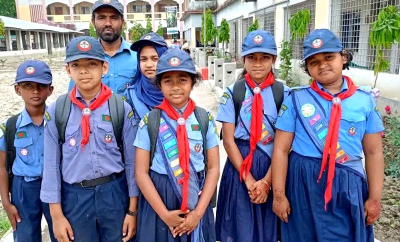 সাতক্ষীরার সরকারি প্রাথমিক বিদ্যালয়ের ৩৩ শিক্ষার্থীর জাতীয় পর্যায়ের শাপলা কাব অ্যাওয়ার্ড অর্জন