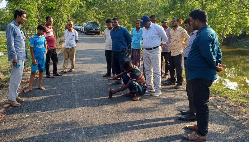 দ্রুততম সময়ে শ্যামনগরের গ্যারেজ বাজার-হরিনগর সড়কের কার্পেটিং সম্পন্ন, জনমনে স্বস্তি