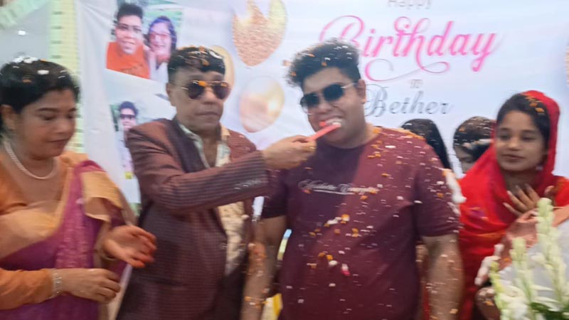 জন্মদিনে সকলের ভালোবাসায় সিক্ত হলেন বারিস্টার এট ল’ অধ্যায়নরত শিক্ষার্থী বিথার রবিউল খান