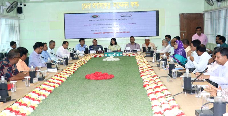 সাতক্ষীরায় অতিবর্ষণে ৩৮ প্রাথমিক বিদ্যালয় বন্ধ, ভেসে গেছে ১২৭ মাছের ঘের