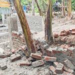 আদালতের নিষেধাজ্ঞা উপেক্ষা করে দোকানঘর ভাঙচুরের অভিযোগ