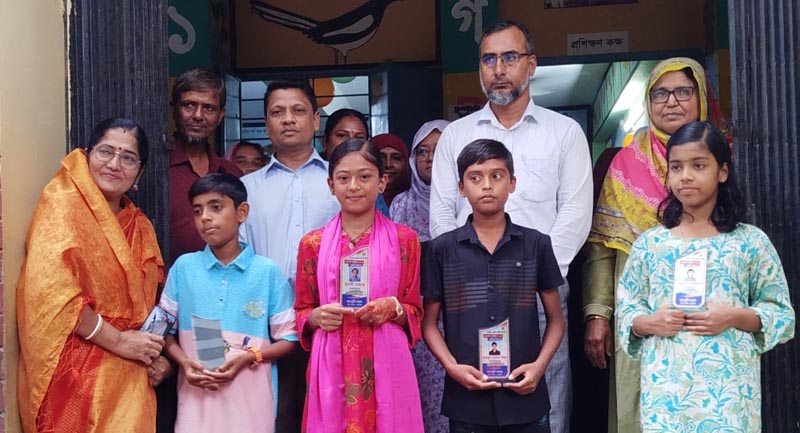 সাতক্ষীরা কুখরালী সরকারি প্রাথমিক বিদ্যালয়ে বৃত্তিপ্রাপ্ত ৪ শিক্ষার্থীকে সংবর্ধনা