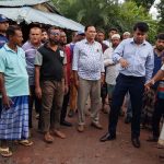 লাবসায় জলাবদ্ধতা কবলিত এলাকা পরিদর্শন করলেন সদর ইউএনও অর্ণব দত্ত