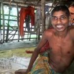 ঝুপড়ি ঘরে চরম মানবিক সংকটে শারীরিক ও বাক প্রতিবন্ধী আবুবকর সিদ্দিক ও তার বৃদ্ধা নানি সোনাভান বিবি