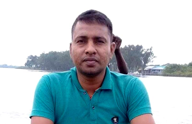 শ্যামনগরে কলেজ শিক্ষকের বিরুদ্ধে হিন্দু ছাত্রীকে ধর্মান্তরিত করে বিয়ের অভিযোগ