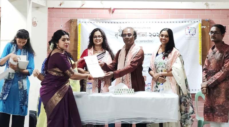 সাতক্ষীরার শায়নীকে জাতীয় রবীন্দ্রসঙ্গীত সম্মিলন পরিষদের অভিনন্দন