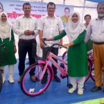 তালায় মেধাবী শিক্ষার্থীদের মাঝে ৮০টি সাইকেল বিতরণ করলেন প্রশাসক হাবিব