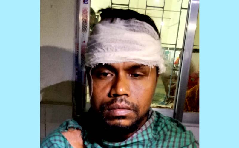 সাতক্ষীরায় কিশোর গ্যাংয়ের হামলায় ২ নারীসহ আহত-৩
