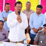 তালায় পূজামণ্ডপে দুর্গোৎসবে জেলা পরিষদের প্রশাসক হাবিব